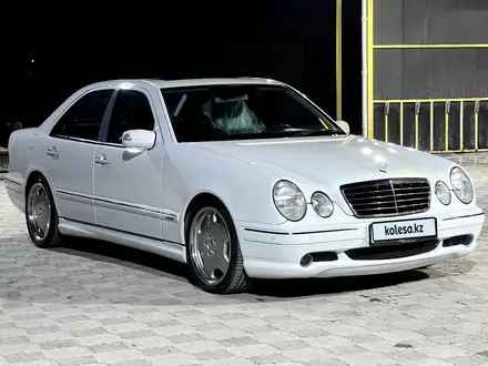 Mercedes-Benz E 55 AMG 2002 года за 14 500 000 тг. в Алматы – фото 25