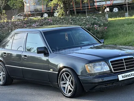 Mercedes-Benz E 280 1994 года за 2 500 000 тг. в Алматы – фото 18