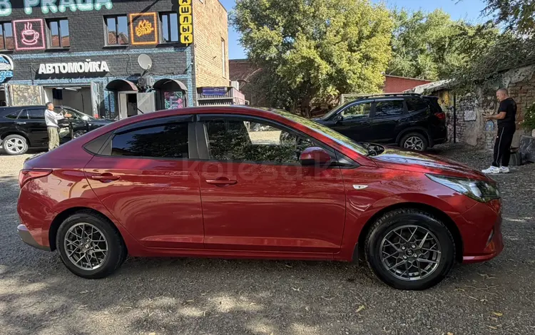 Hyundai Accent 2021 года за 7 500 000 тг. в Усть-Каменогорск