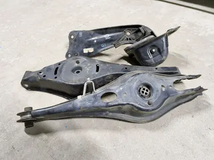 Рычаги задней подвески Volkswagen за 15 000 тг. в Алматы