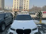 BMW X5 2020 года за 39 500 000 тг. в Алматы – фото 3