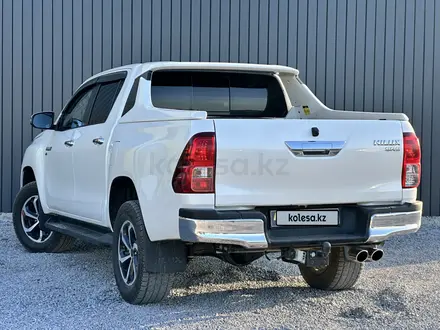 Toyota Hilux 2022 года за 22 350 000 тг. в Актобе – фото 5