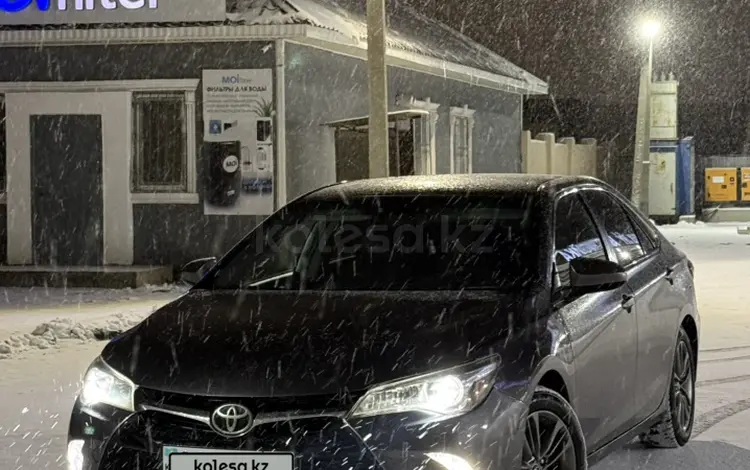 Toyota Camry 2016 годаүшін9 350 000 тг. в Атырау
