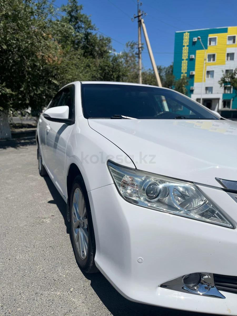 Toyota Camry 2013 г.