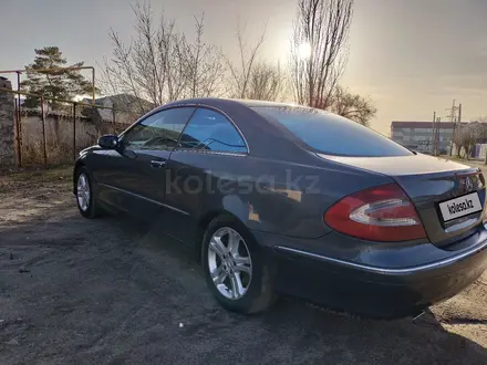 Mercedes-Benz CLK 240 2003 года за 3 550 000 тг. в Актобе – фото 13