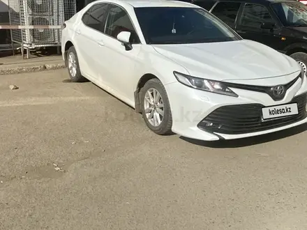 Toyota Camry 2020 года за 11 500 000 тг. в Уральск