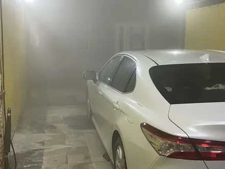 Toyota Camry 2020 года за 11 500 000 тг. в Уральск – фото 8