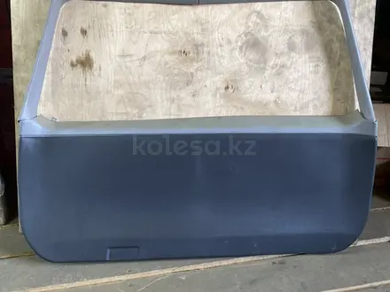 Обшивка крышки багажника за 30 000 тг. в Алматы