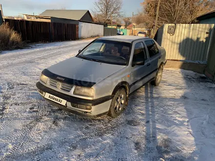 Volkswagen Vento 1993 года за 1 000 000 тг. в Семей – фото 8