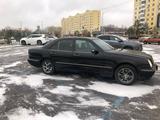 Mercedes-Benz E 320 1997 года за 3 150 000 тг. в Астана – фото 2