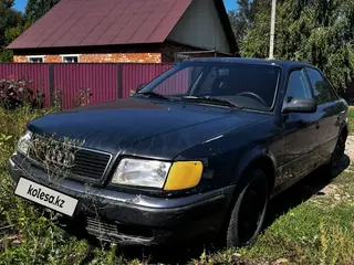 Audi 100