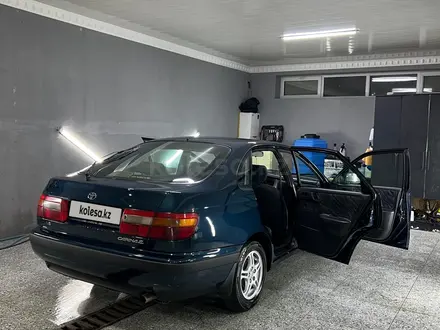 Toyota Carina E 1996 года за 2 850 000 тг. в Шымкент – фото 2