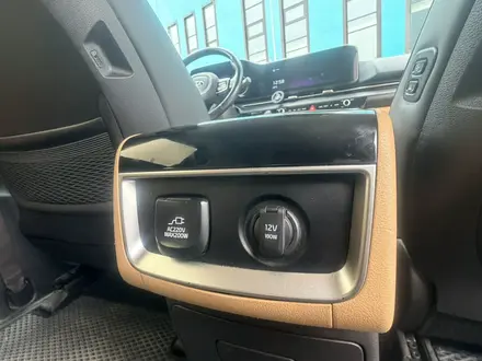 Kia Carnival 2021 года за 18 500 000 тг. в Алматы – фото 8