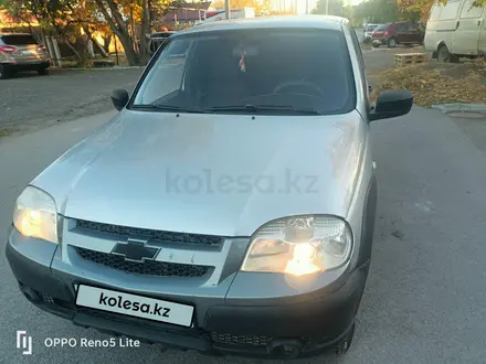 Chevrolet Niva 2013 года за 2 850 000 тг. в Костанай – фото 3