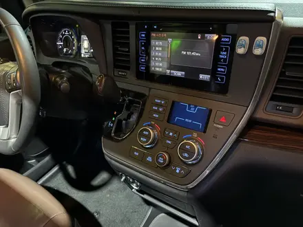 Toyota Sienna 2015 года за 16 000 000 тг. в Алматы – фото 19