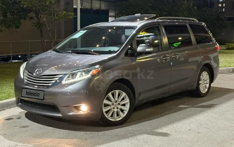Toyota Sienna 2015 года за 16 000 000 тг. в Алматы