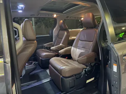 Toyota Sienna 2015 года за 16 000 000 тг. в Алматы – фото 8