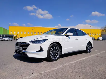 Hyundai Sonata 2023 года за 12 500 000 тг. в Шымкент