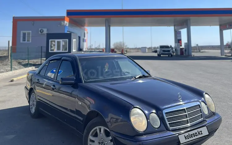 Mercedes-Benz E 200 1997 года за 2 600 000 тг. в Павлодар