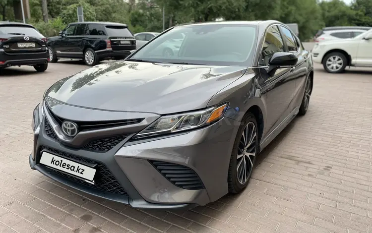 Toyota Camry 2019 годаүшін10 800 000 тг. в Алматы