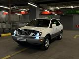 Lexus RX 300 2001 годаfor6 000 000 тг. в Алматы