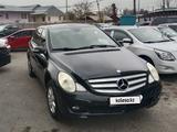 Mercedes-Benz R 350 2006 годаfor5 500 000 тг. в Алматы