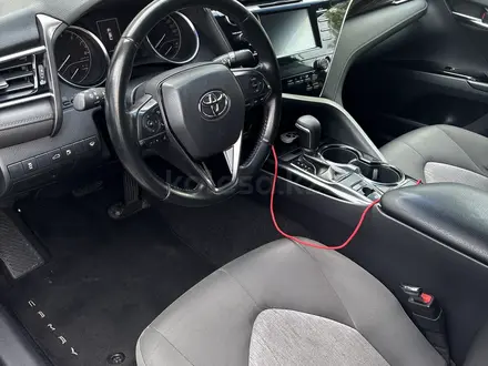 Toyota Camry 2018 года за 10 500 000 тг. в Астана – фото 9
