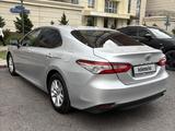 Toyota Camry 2018 годаүшін10 500 000 тг. в Астана – фото 4