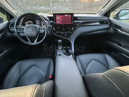 Toyota Camry 2021 года за 17 000 000 тг. в Шымкент – фото 37