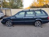Volkswagen Passat 1993 годаүшін1 250 000 тг. в Уральск – фото 4