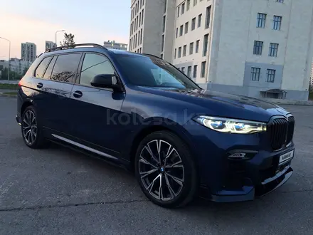 BMW X7 2020 года за 50 000 000 тг. в Астана