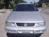 Volkswagen Passat 1994 годаүшін2 000 000 тг. в Тараз