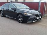 Toyota Camry 2018 годаүшін13 000 000 тг. в Алматы – фото 2