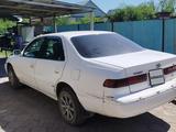 Toyota Camry 1998 годаүшін3 600 000 тг. в Есик – фото 3