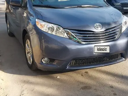 Toyota Sienna 2014 года за 10 000 000 тг. в Атырау – фото 3