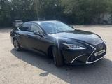 Lexus ES 300h 2019 года за 21 000 000 тг. в Павлодар