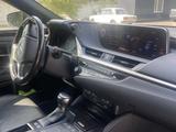 Lexus ES 300h 2019 года за 21 000 000 тг. в Павлодар – фото 4