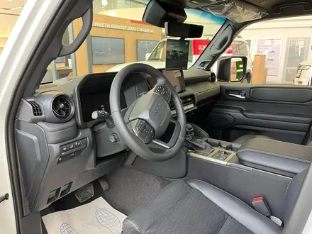 Toyota Land Cruiser Prado Luxe 2025 года за 47 800 000 тг. в Актобе – фото 9