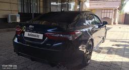 Toyota Camry 2021 года за 14 000 000 тг. в Тараз – фото 2