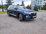 Hyundai Santa Fe 2019 года за 13 800 000 тг. в Астана