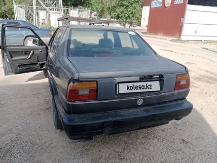 Volkswagen Jetta 1990 года за 550 000 тг. в Тараз – фото 2