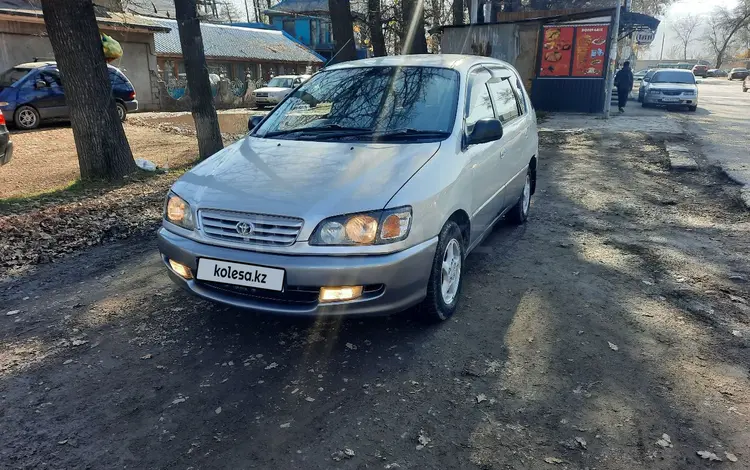 Toyota Ipsum 1997 года за 3 300 000 тг. в Алматы