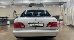 Mercedes-Benz E 320 1999 года за 5 400 000 тг. в Астана – фото 4