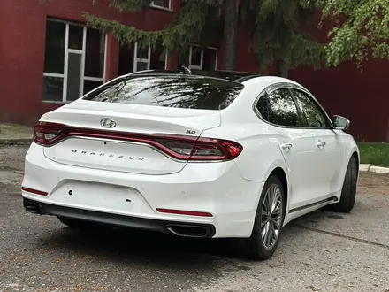 Hyundai Grandeur 2018 года за 12 000 000 тг. в Алматы – фото 19