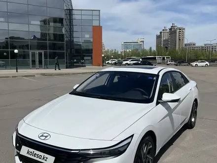 Hyundai Elantra 2024 года за 8 900 000 тг. в Астана – фото 3