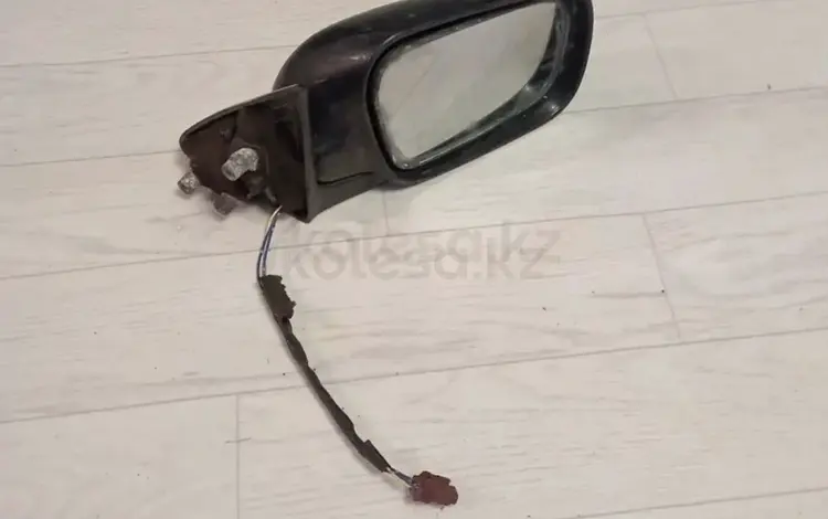 Зеркало правое Nissan Cube за 10 000 тг. в Алматы