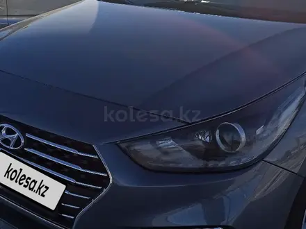 Hyundai Accent 2018 года за 7 450 000 тг. в Караганда – фото 4