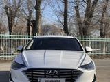 Hyundai Sonata 2022 годаүшін11 300 000 тг. в Атырау – фото 2