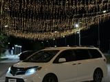 Toyota Sienna 2020 года за 15 500 000 тг. в Караганда – фото 2