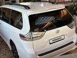 Toyota Sienna 2020 года за 15 500 000 тг. в Караганда – фото 4